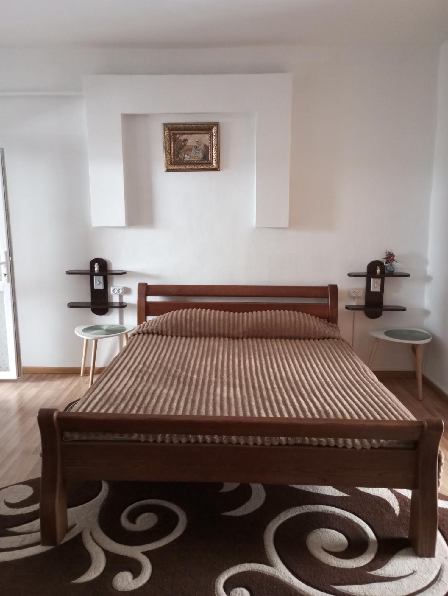 Карпатські Ночі Чан На Території Apartment Yaremche Bagian luar foto